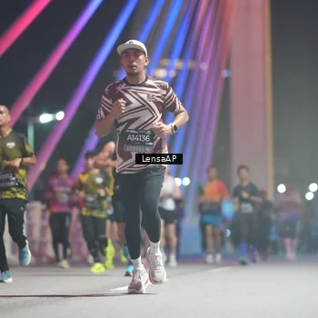 Runner Photo 6193008
