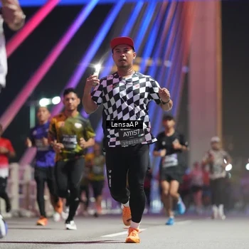 Runner Photo 6193011