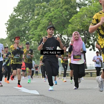 Runner Photo 6193043