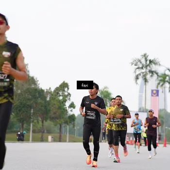 Runner Photo 6193045
