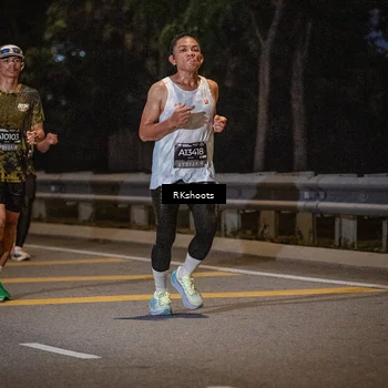 Runner Photo 6193053