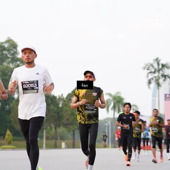 Runner Photo 6193080