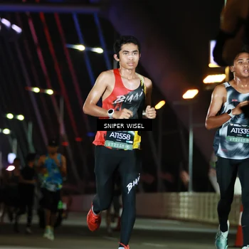 Runner Photo 6193085