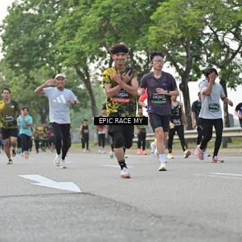 Runner Photo 6193097