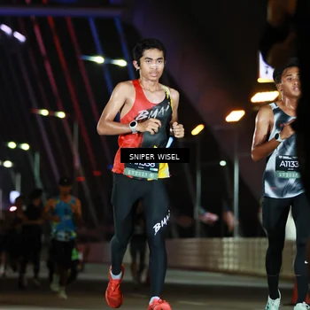 Runner Photo 6193113