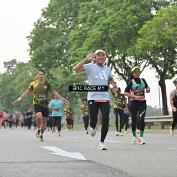 Runner Photo 6193139