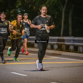 Runner Photo 6193146