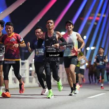Runner Photo 6193292