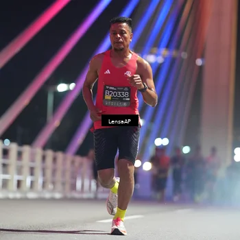 Runner Photo 6193359