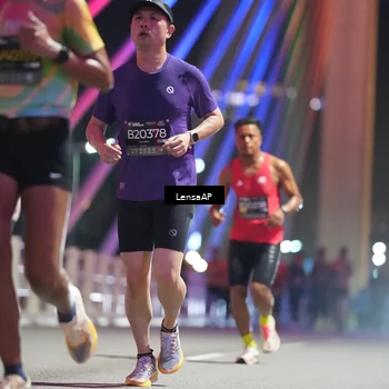 Runner Photo 6193384