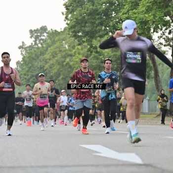 Runner Photo 6193442