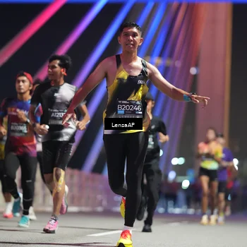 Runner Photo 6193477