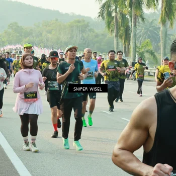 Runner Photo 6193485