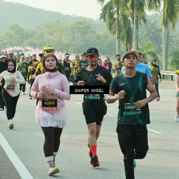 Runner Photo 6193513