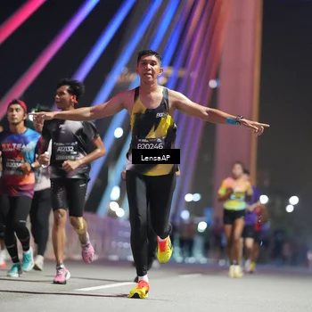 Runner Photo 6193523