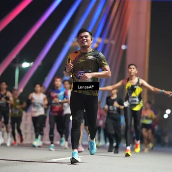 Runner Photo 6193536