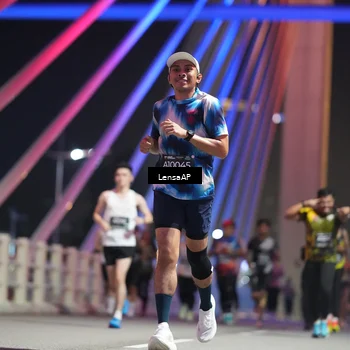 Runner Photo 6193567