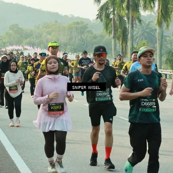 Runner Photo 6193571
