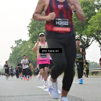 Runner Photo 6193576