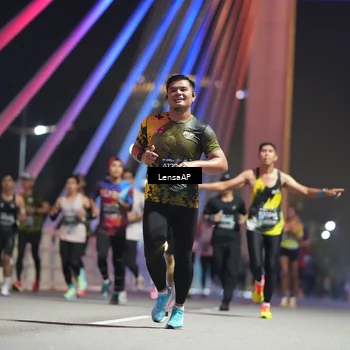 Runner Photo 6193592