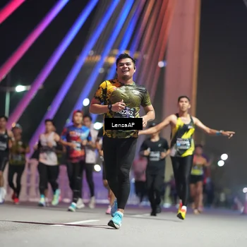 Runner Photo 6193615