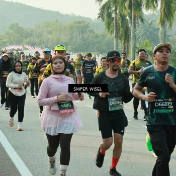 Runner Photo 6193623
