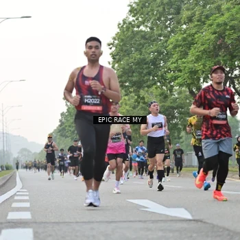 Runner Photo 6193636