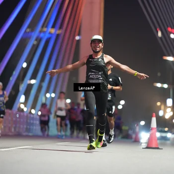 Runner Photo 6193680