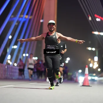 Runner Photo 6193682