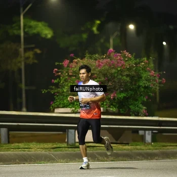 Runner Photo 6193699