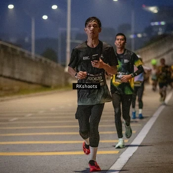 Runner Photo 6193710