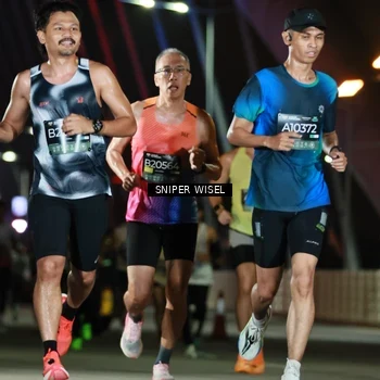 Runner Photo 6193713