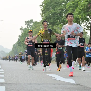 Runner Photo 6193728