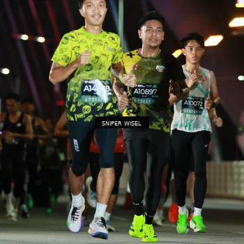 Runner Photo 6193742