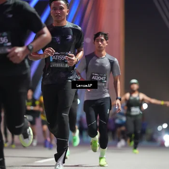 Runner Photo 6193754