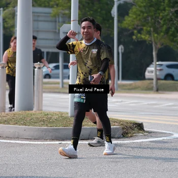 Runner Photo 6193768