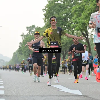 Runner Photo 6193769