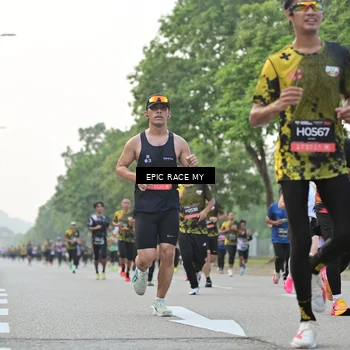 Runner Photo 6193786