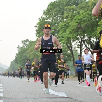 Runner Photo 6193816