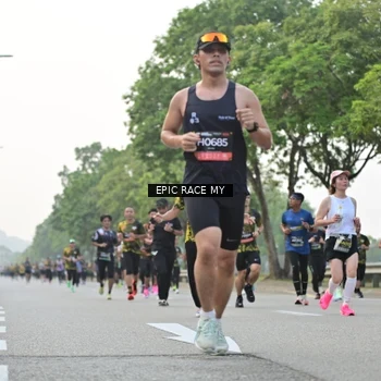 Runner Photo 6193826