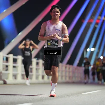 Runner Photo 6193830