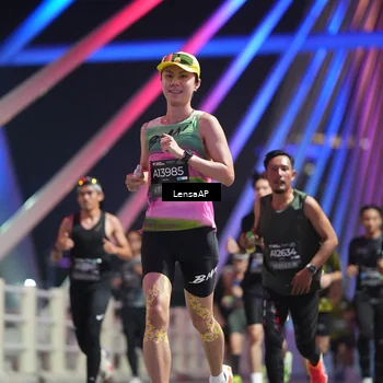 Runner Photo 6193860