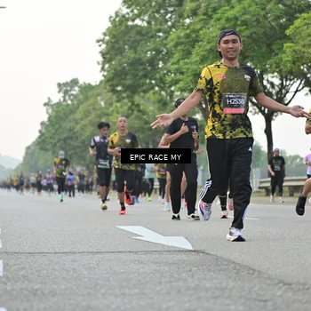 Runner Photo 6194001