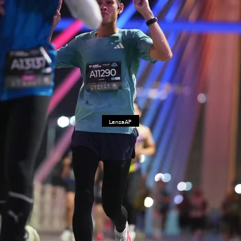 Runner Photo 6194003