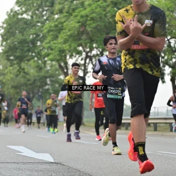 Runner Photo 6194010