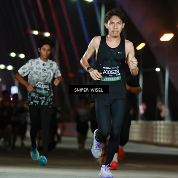 Runner Photo 6194015