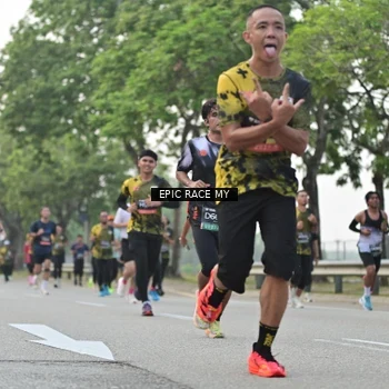 Runner Photo 6194022