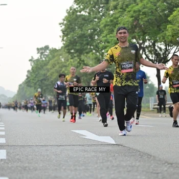 Runner Photo 6194026