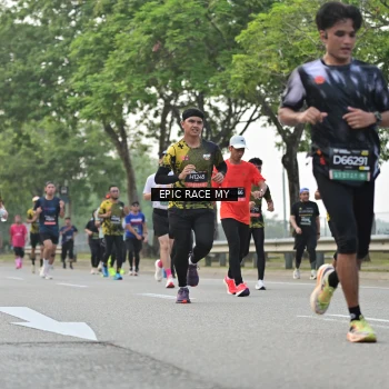 Runner Photo 6194047