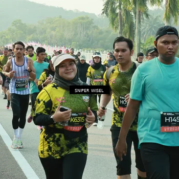 Runner Photo 6194048